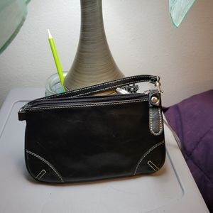 Wristlet handbag